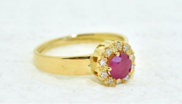 Anel de Formatura ND 05 em Ouro 18K