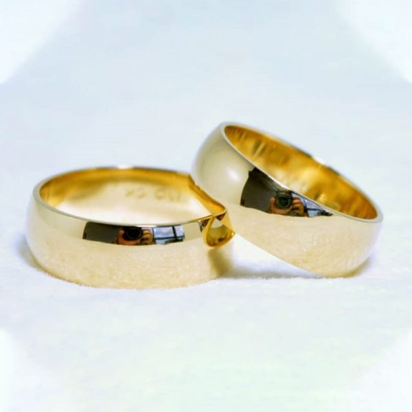 Alianças Tradicionais Meia Cana 7,0mm - Ouro 18K