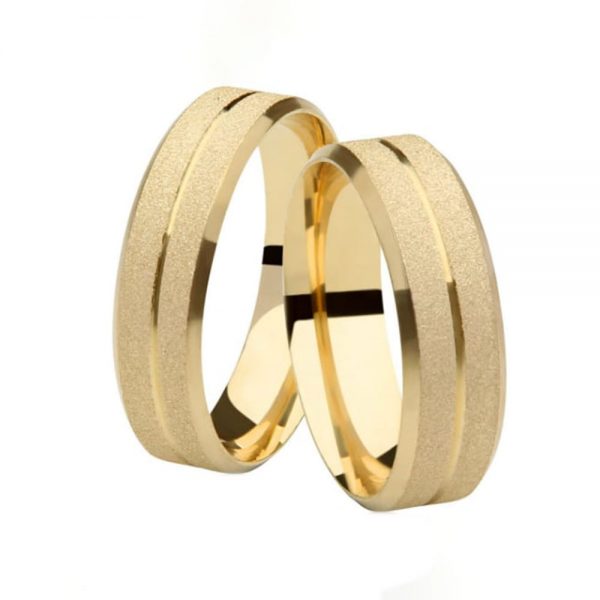 Alianças em Fosco Gratinado Friso Central e Quinas Facetadas 7,0mm - Ouro 18K