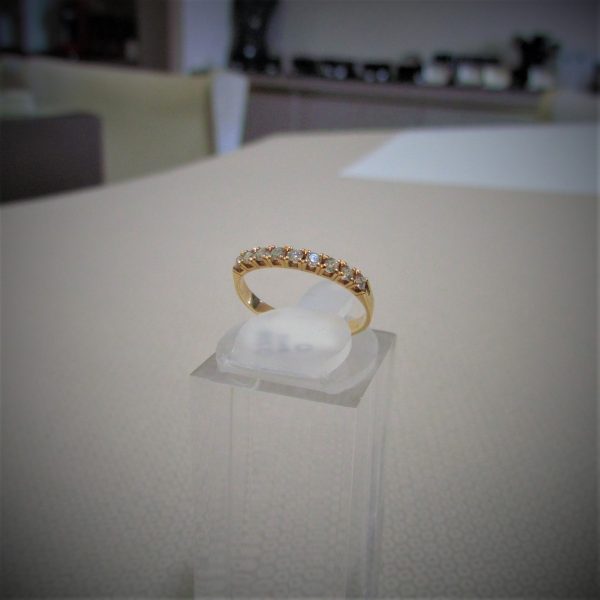Meia Aliança com Brilhantes - Ouro 18K - Ref: RRAN00308